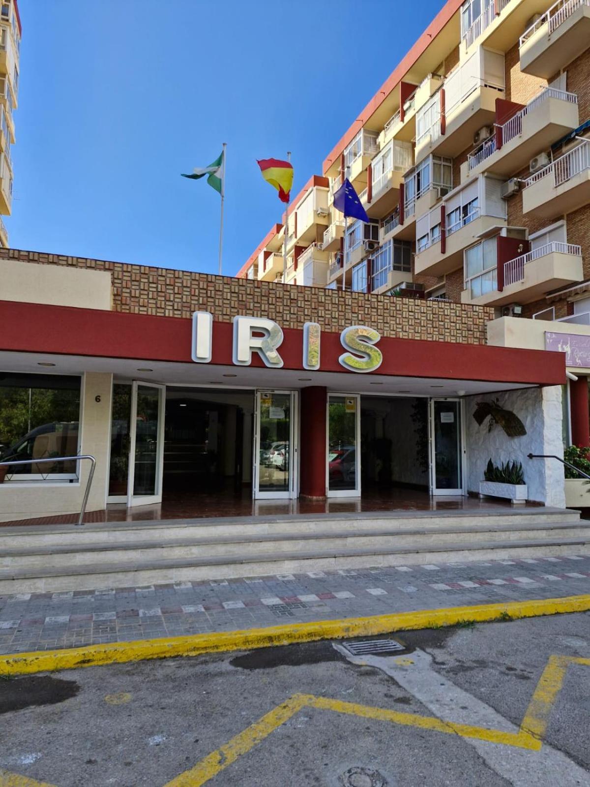 Fabuloso Estudio Iris - בנאלמדנה מראה חיצוני תמונה